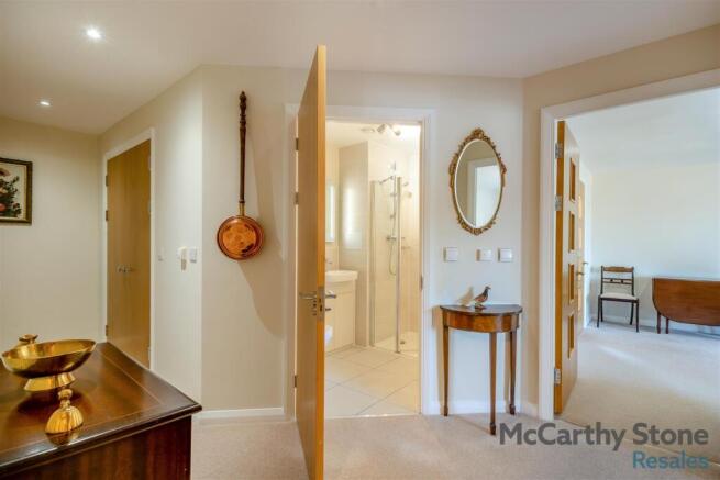 8698823-interior06.jpg
