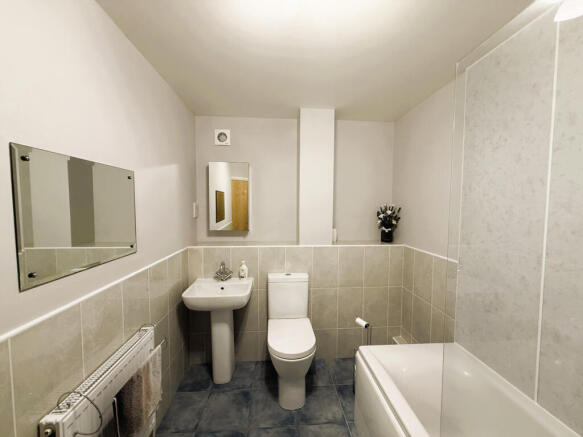 Priory Road, St. Neots, PE19 photo 3