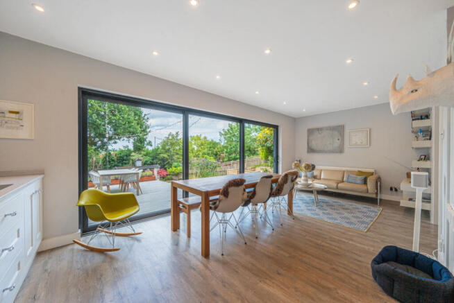 1-1333269-1-688ba...