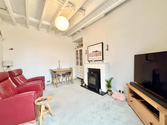 1 bed Terraced for sale Image 4