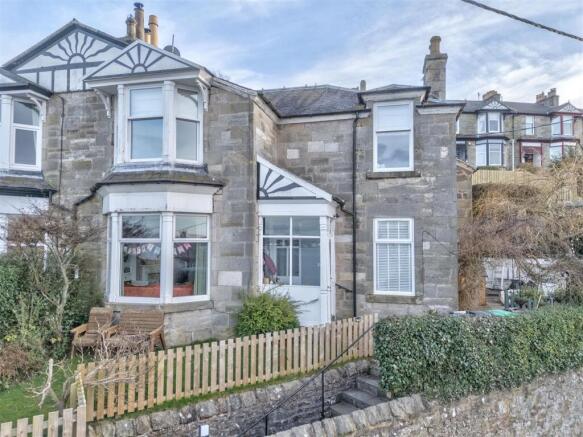 14 Hill Crescent Wormit (25).JPG