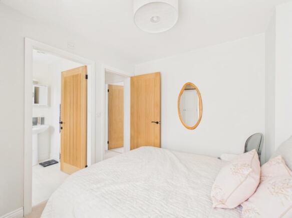 3 bed Detached for sale Image 12