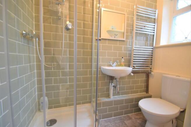 Bedroom 4 En suite