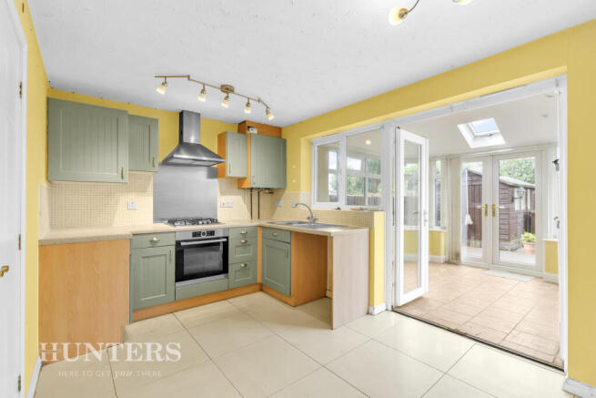 2 bed Town House for sale Image 7