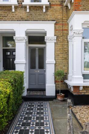 Capel Road, E7