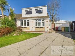52, Catterick Drive, Little Lever, Bolton BL3 1EL