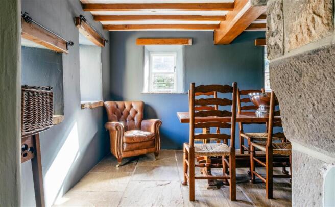Dining Room-5.jpg