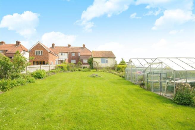 garden to house long