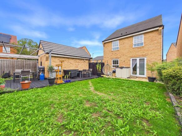 4 bed Detached for sale Image 4