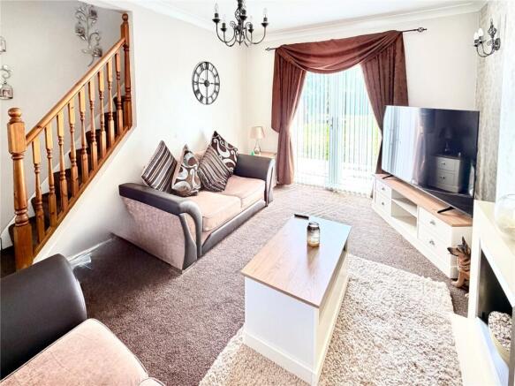 4 bed Semi-Detached for sale Image 4