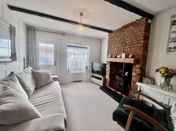 Character Cottage, Wycombe Lane photo 3