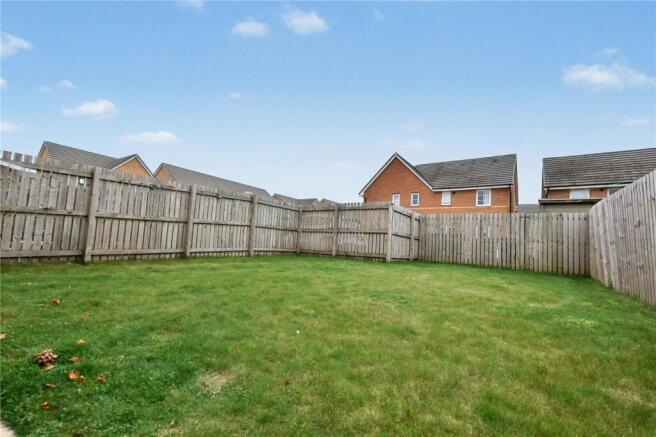 3 bed Semi-Detached for sale Image 12