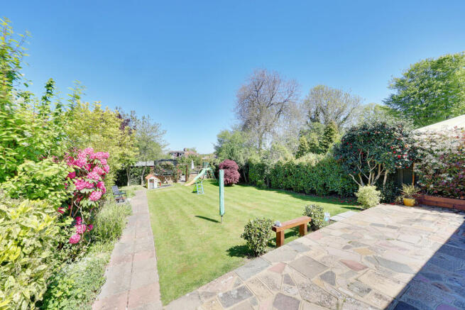 Curzon Close, Orpington photo 4