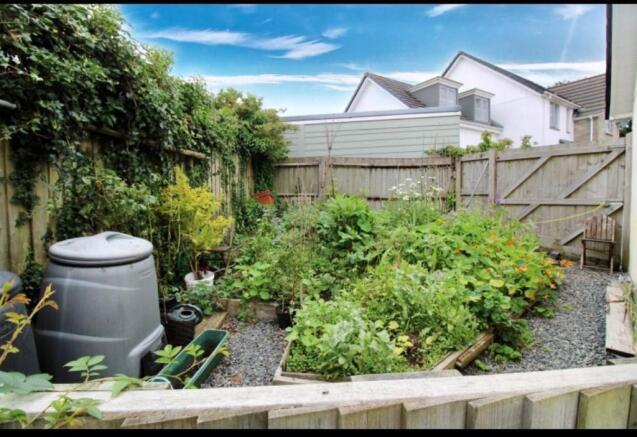 Garden 2.jpg