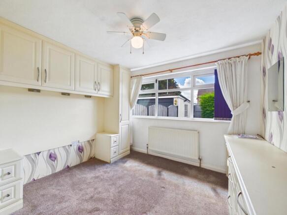 3 bed Semi-Detached Bungalow for sale Image 5