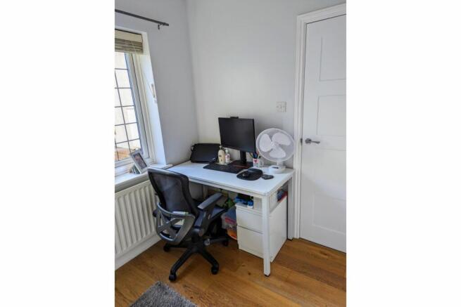 Photo 10