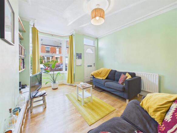 3 bed Terraced for sale Image 5