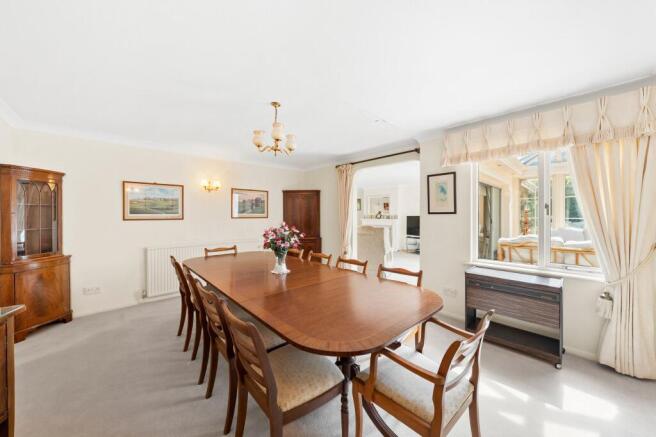 4 bed Detached Bungalow for sale Image 9