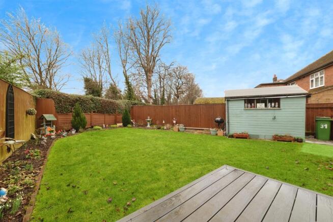 2 bed Semi-Detached Bungalow for sale Image 11