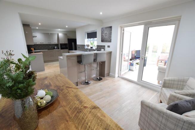 Kitchen diner