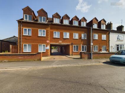 Cecil Pacey Court