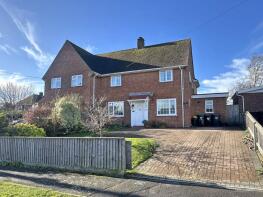 12, Set Thorns Road, Lymington SO41 6AG