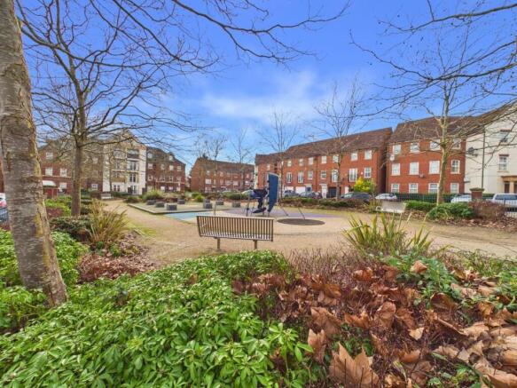 Communal play park