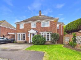 6, Corone Close, Folkestone CT19 5LJ