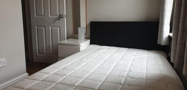 14 Arboretum View - Bedroom (6).jpeg