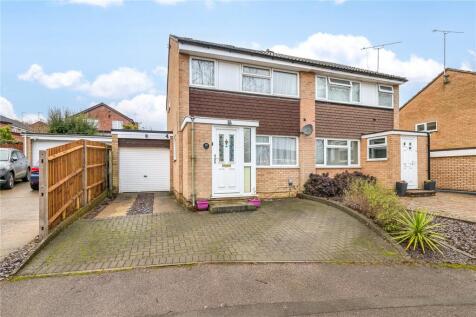 Broom Grove, Knebworth, Hertfordshire, SG3