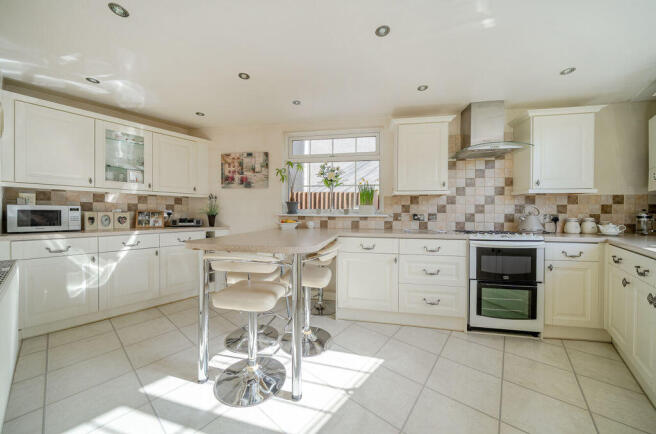 Kitchen diner angle 1