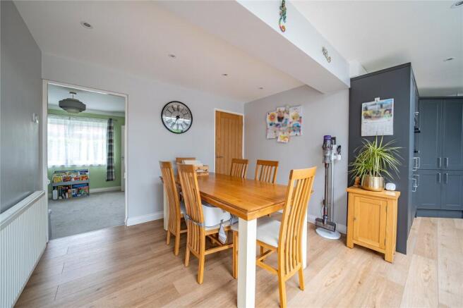 3 bed Semi-Detached for sale Image 5