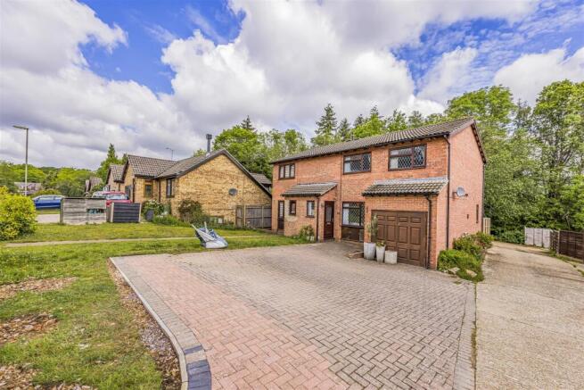 19 Covert Grove, Waterlooville-PorticoMarketing-So