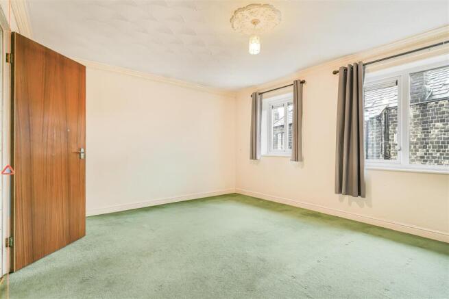 1 bed Flat for sale Image 7