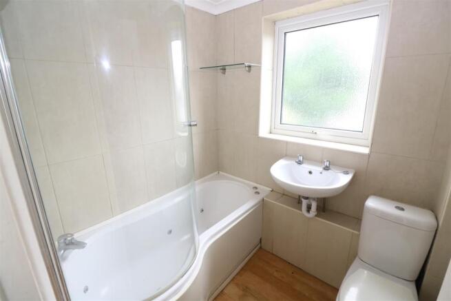 Bathroom / WC