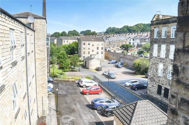 2 bed Apartment for sale Image 10