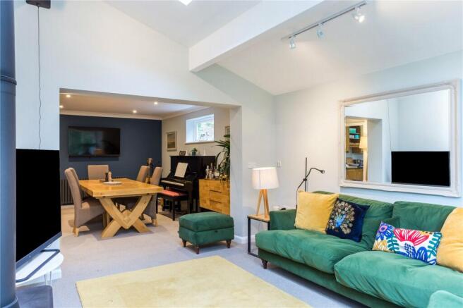 Sitting/Dining Room