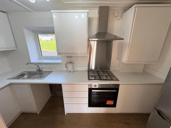 2 bed Terraced for sale Image 6
