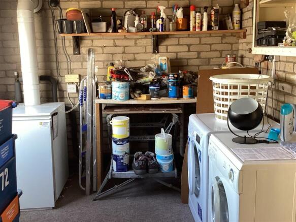 garage.jpg