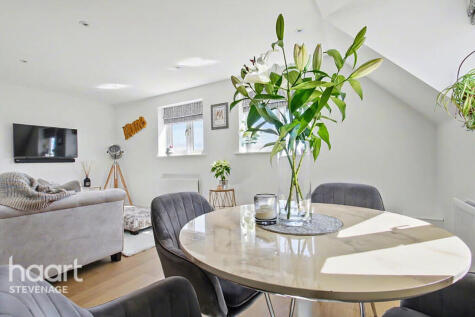 Florence Court, Park Lane, Knebworth