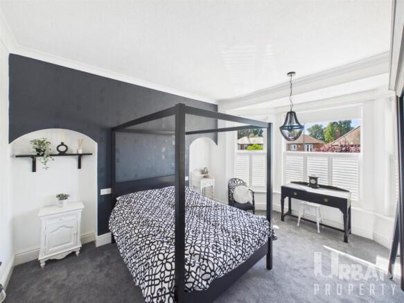 4 bed Semi-Detached for sale Image 10