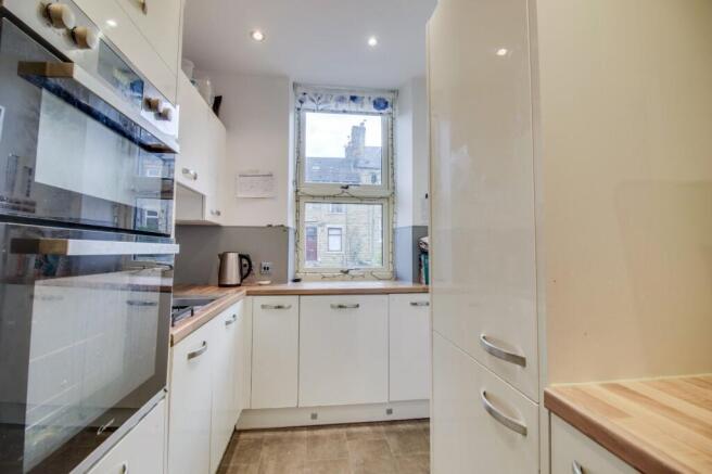 Gladstone Street, Farsley, Pudsey, West Yorkshire, LS28 photo 4