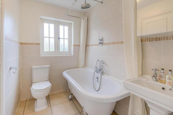 Bathroom.jpg