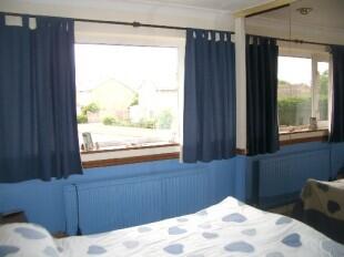 BEDROOM 1 PIC 1