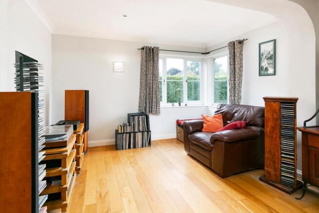 4 bed Detached Bungalow for sale Image 9