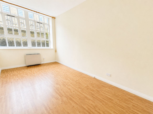 1 bed Apartment for sale Image 4