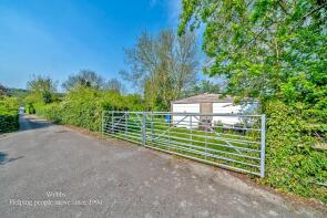 3, Warehouse Cottages, Main Road, Wolseley Bridge, Stafford ST17 0XJ