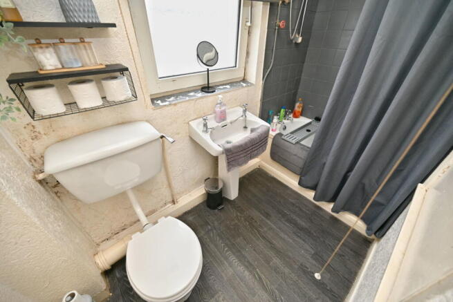 3 bed Town House for sale Image 7