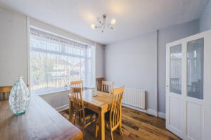 524, Cricklade Road, Swindon SN2 7AQ