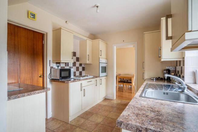 3 bed Terraced for sale Image 3